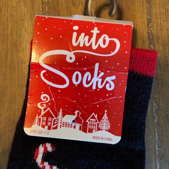✳️3/$15.  🎄 Holiday Socks NWT 🎄 - Picture 3 of 3